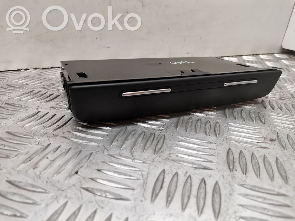 Audi A4 S4 B7 8E 8H Glove box 