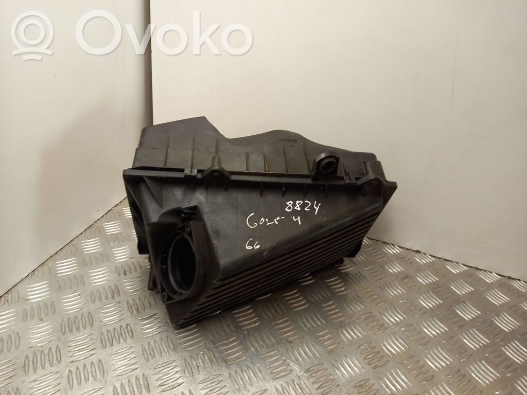 Volkswagen Golf IV Air filter box 