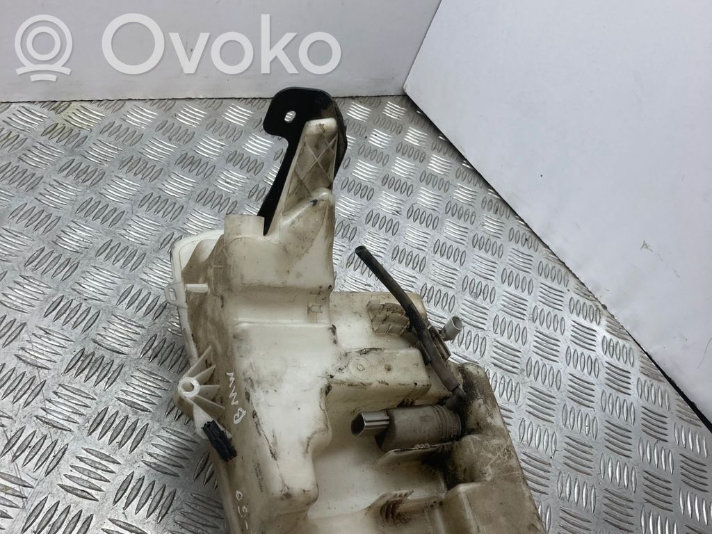 BMW 5 E60 E61 Langų skysčio bakelis 
