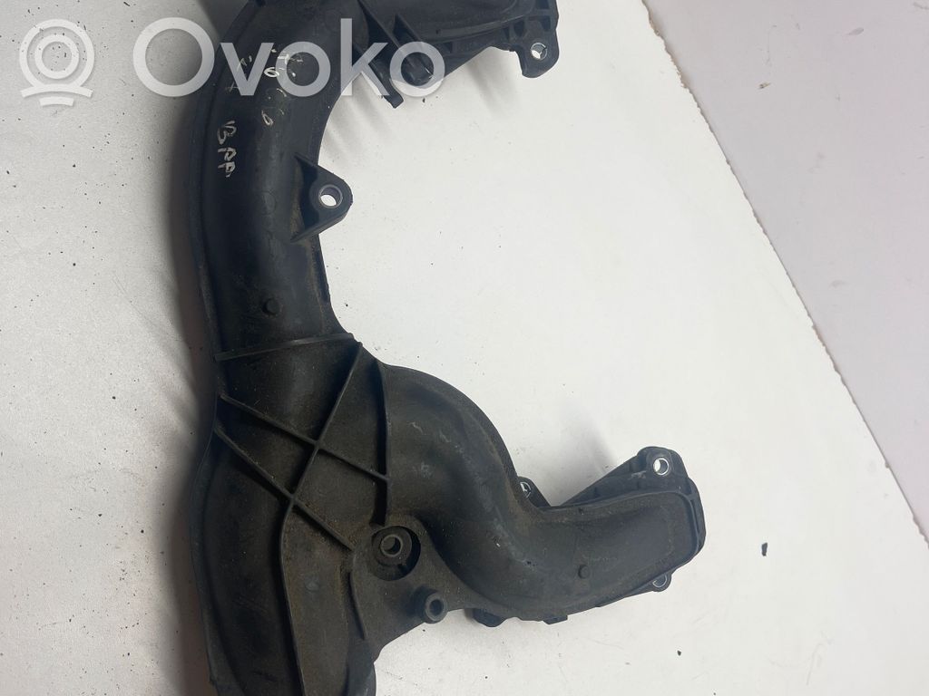 Volkswagen PASSAT B5.5 Air intake duct part 