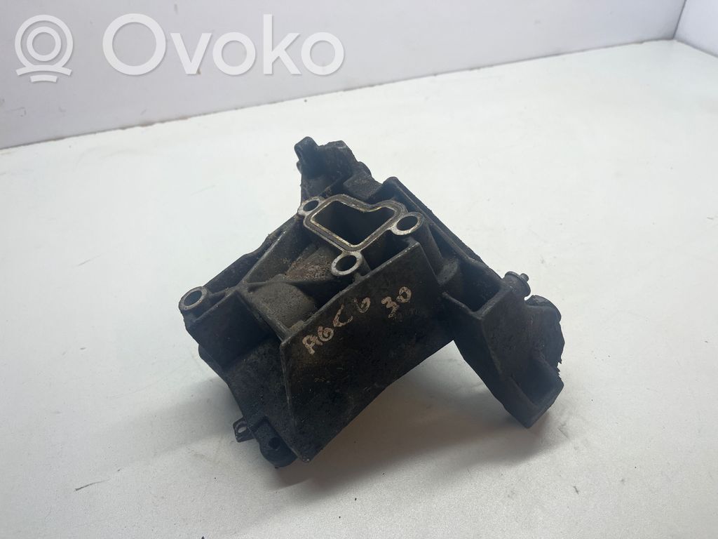Audi A6 S6 C6 4F Engine mounting bracket 