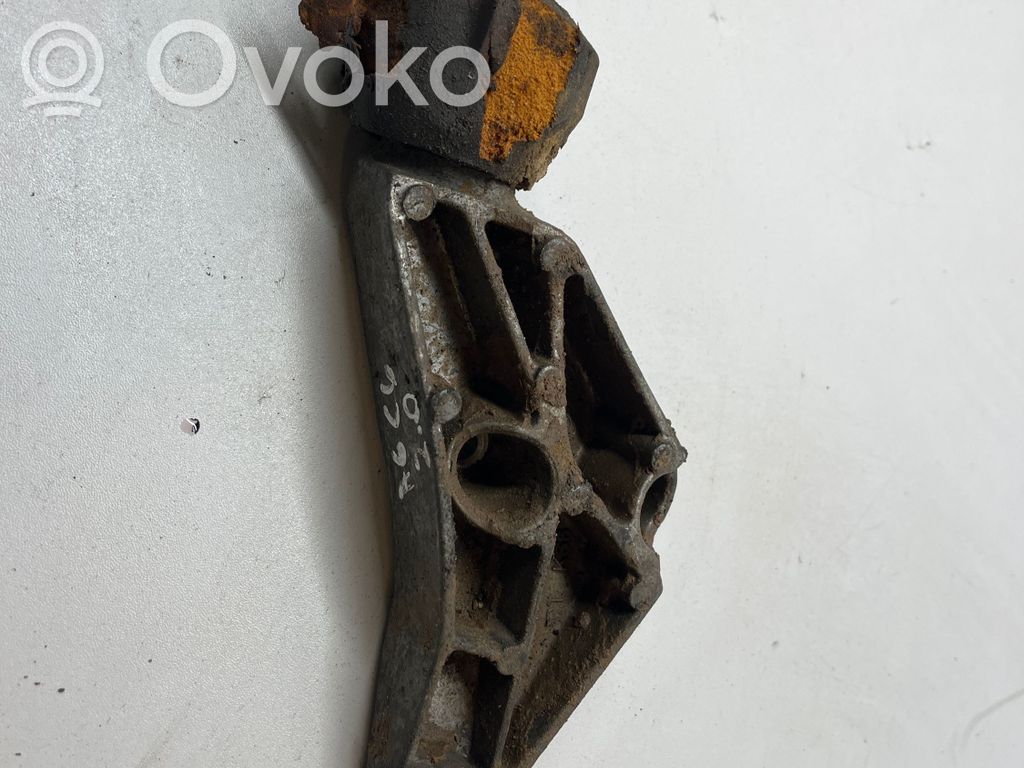 Audi A6 S6 C6 4F Engine mounting bracket 