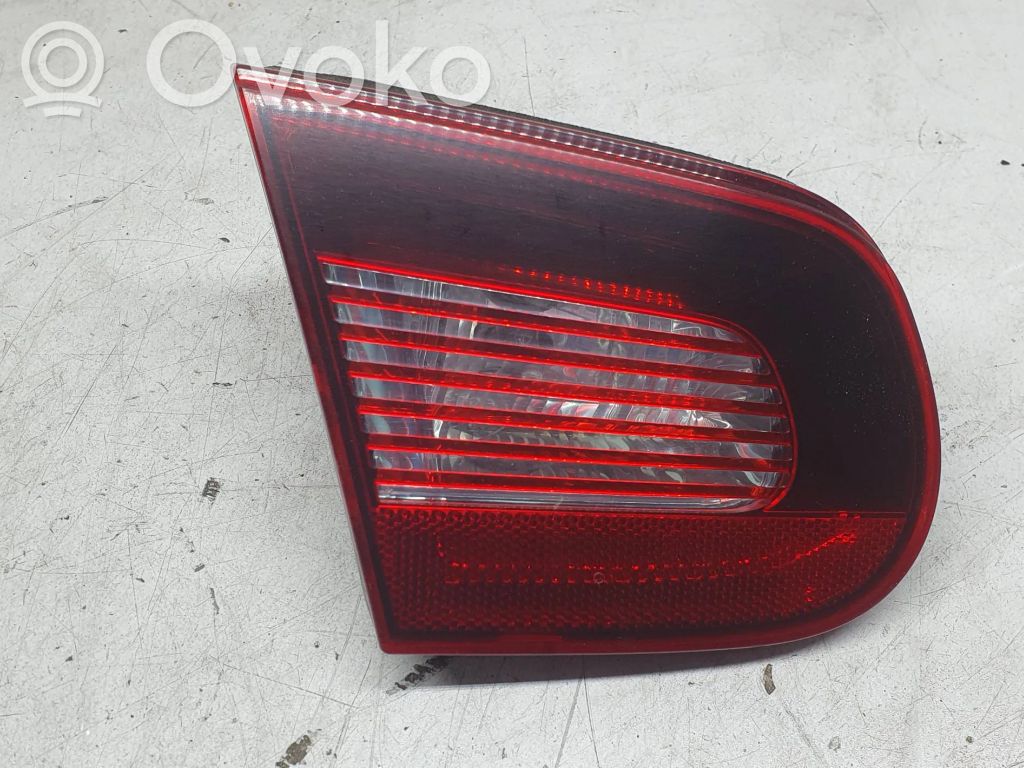Volkswagen Eos Aizmugurējais lukturis pārsegā 