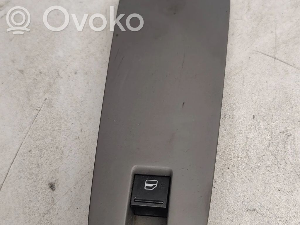 Seat Alhambra (Mk2) Electric window control switch 