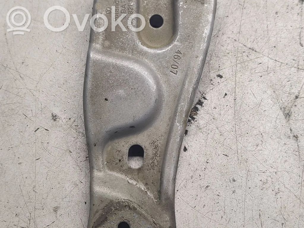 Volkswagen Golf Plus Uchwyt / Mocowanie błotnika przedniego 