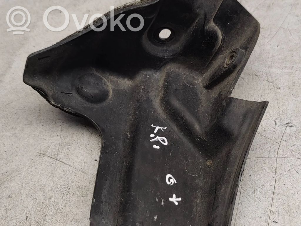Volkswagen Golf Plus Front bumper mounting bracket 