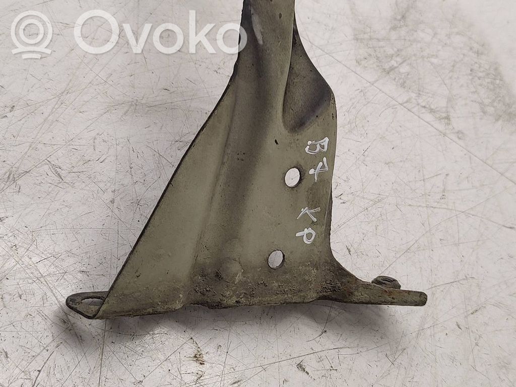 Audi A4 S4 B7 8E 8H Fender mounting bracket 