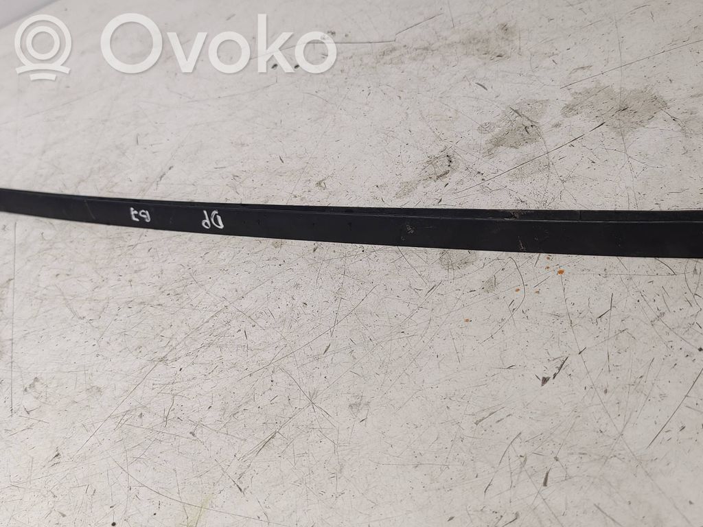 Audi A4 S4 B7 8E 8H Windshield trim 