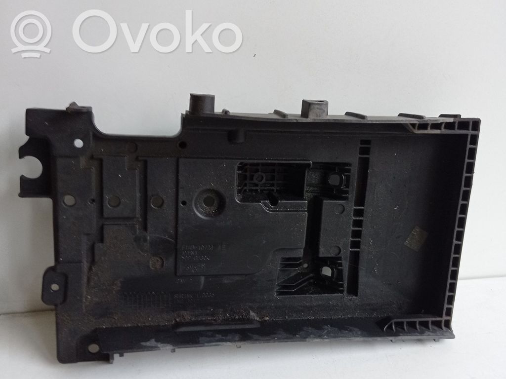 Battery bracket   FT4B10723