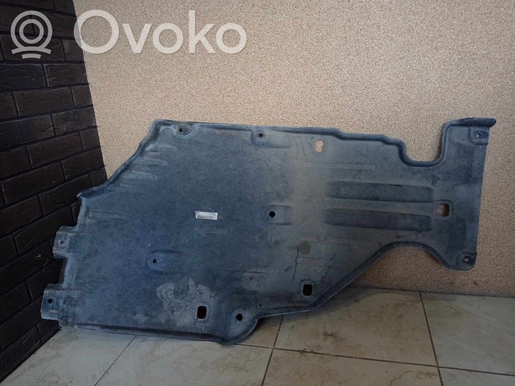 Chrysler Pacifica Fuel tank bottom protection 