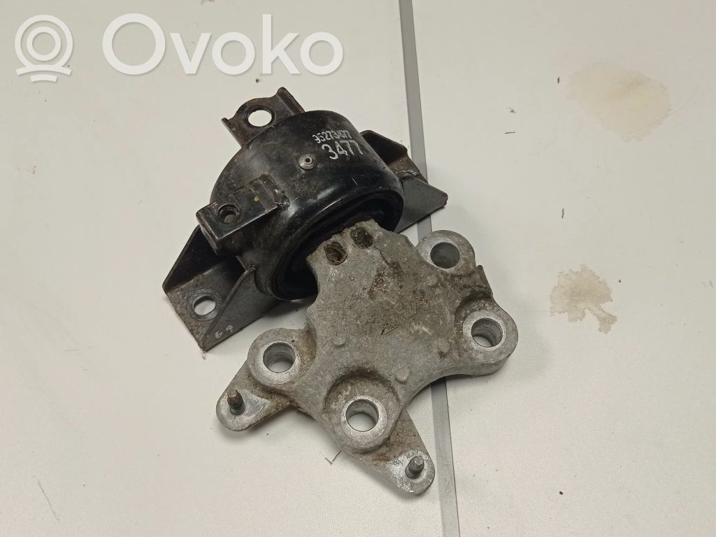 Engine mount bracket   95273477,3477