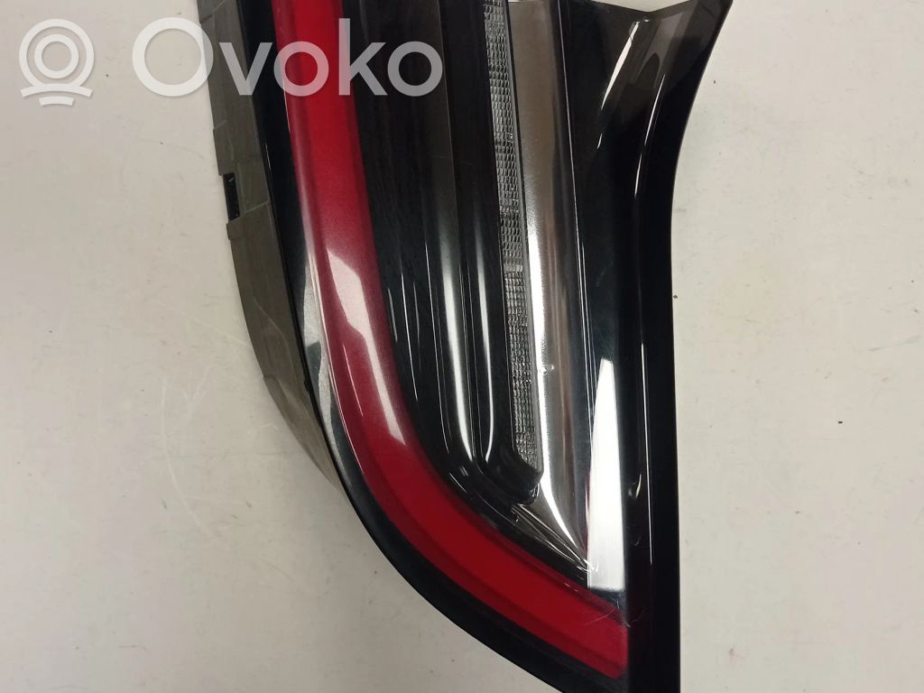 Tesla Model Y Tailgate rear/tail lights 