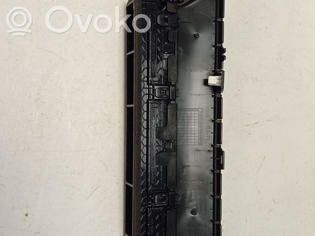 Tesla Model Y Ramă grilă ventilație bord 