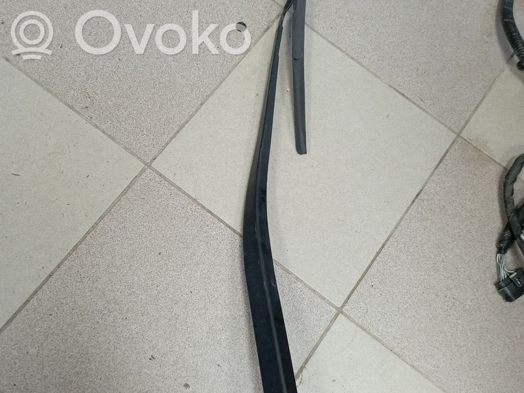Chrysler Pacifica Windshield/front glass wiper blade 