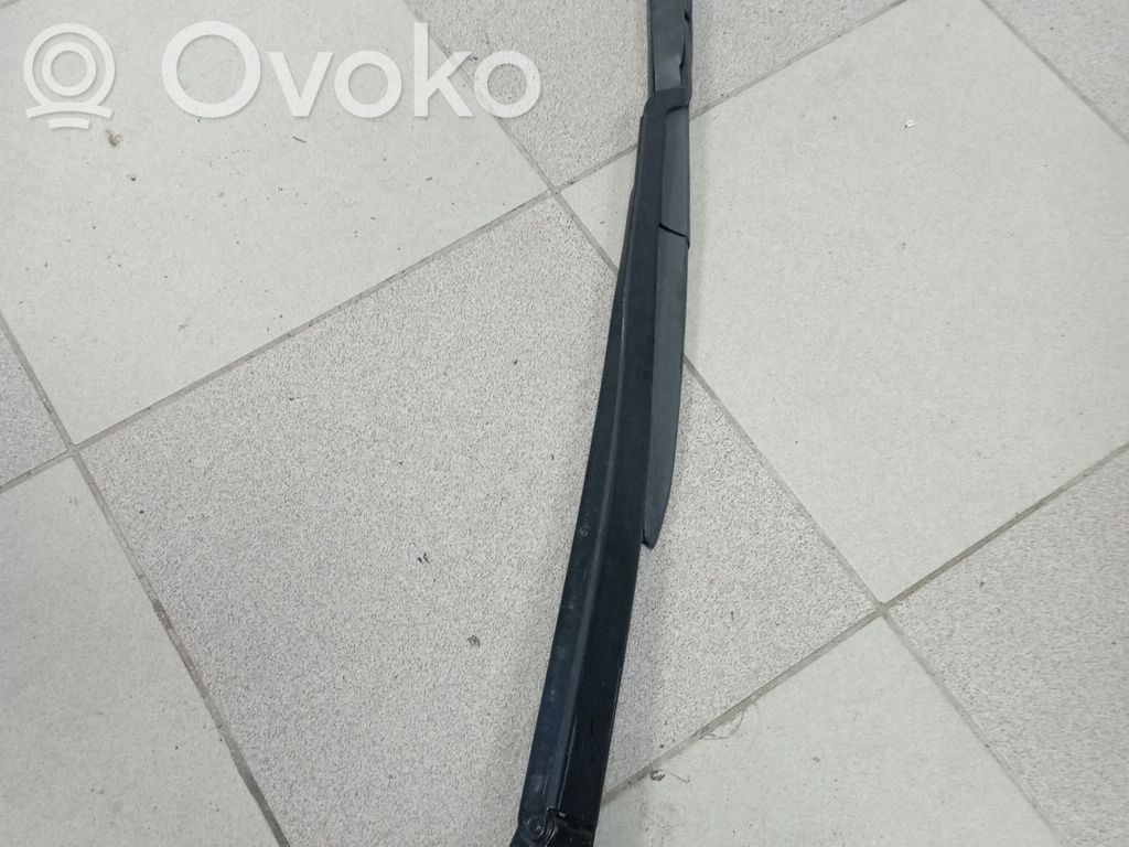 Chrysler Pacifica Front wiper blade arm 