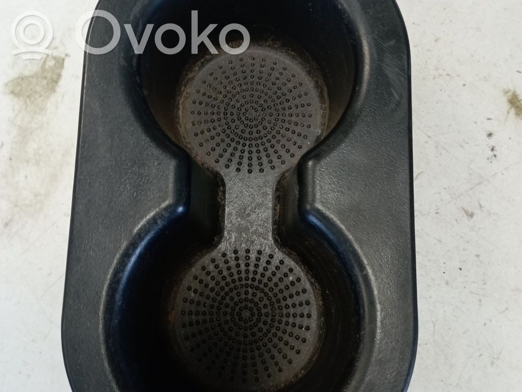 Dodge VAN RAM Puodelių laikiklis (priekyje) 