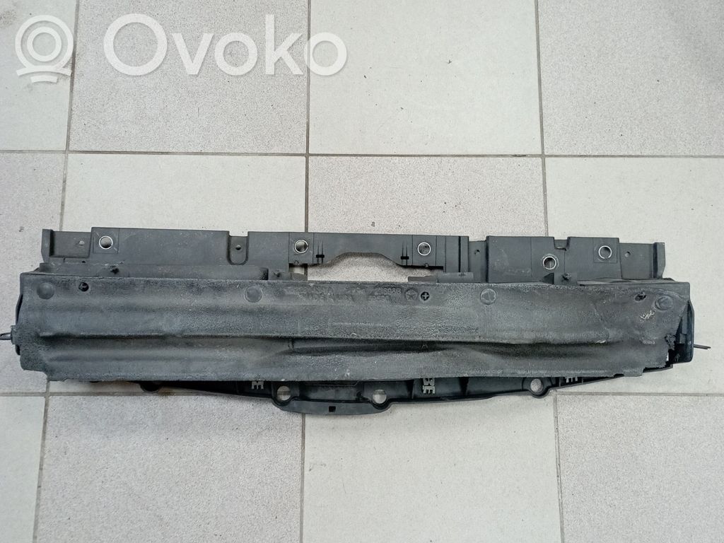 Chrysler Pacifica Radiatoru paneļa augšējā daļa (televizors) 
