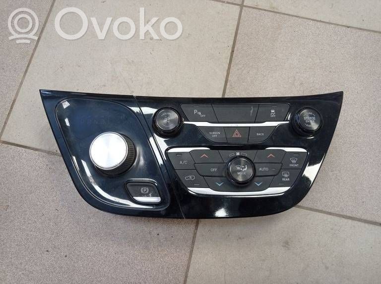 Climate control unit   P56054984AC,T126610123,68240089AD,101094640007,101112670005