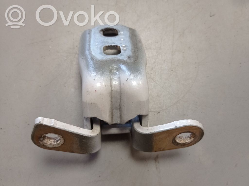 Chevrolet Volt II Front door upper hinge 