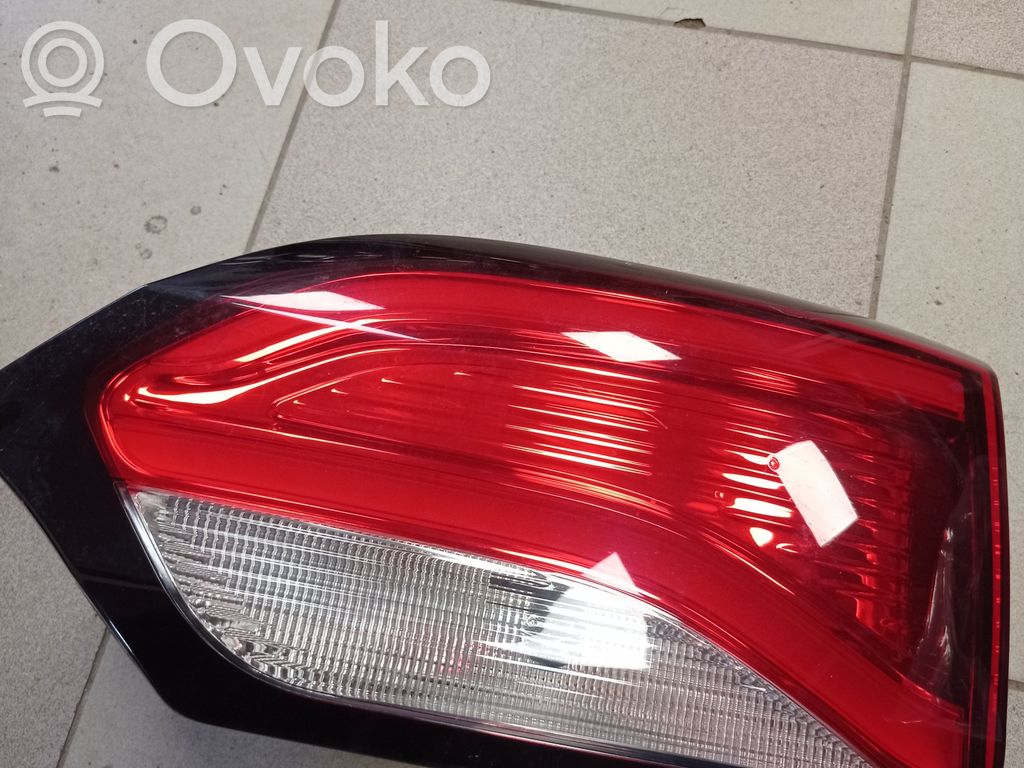 Chrysler Pacifica Rear/tail lights 