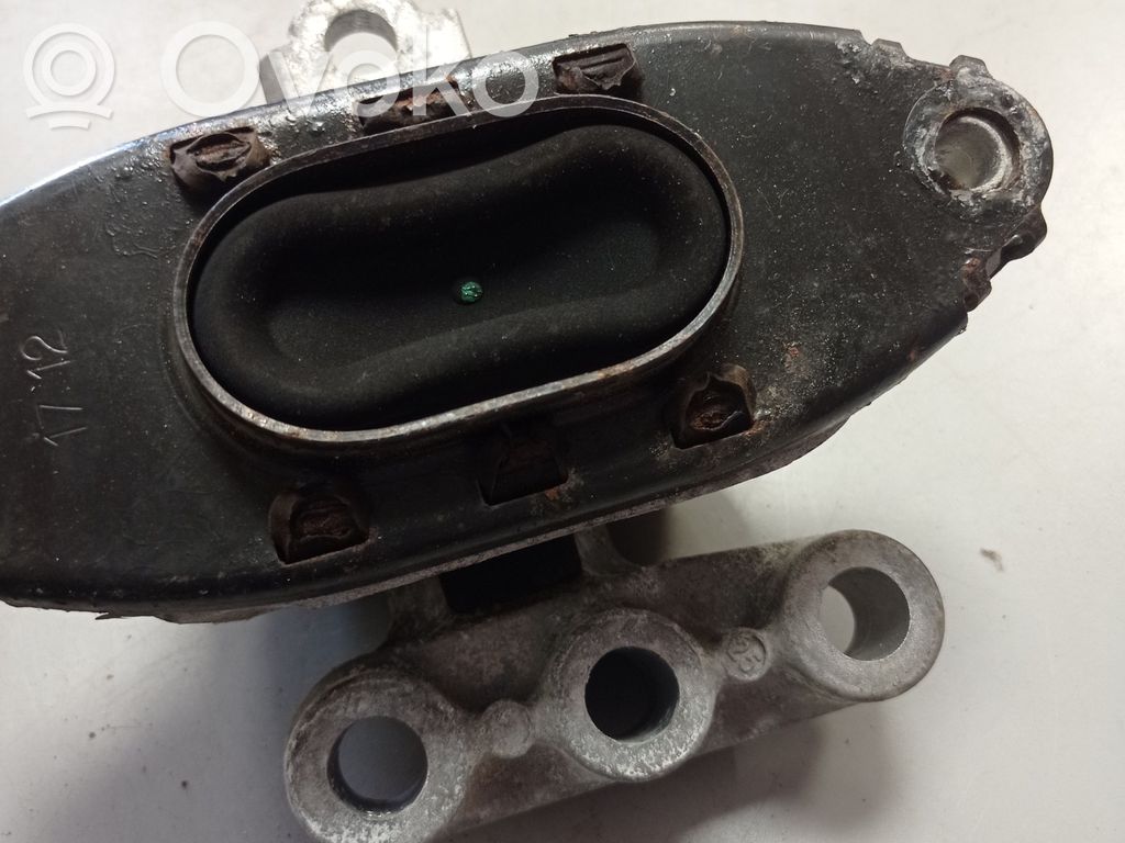 Buick Encore I Engine mount bracket 
