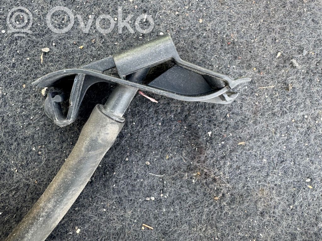 Žibintų apiplovimo purkštukas (-ai)