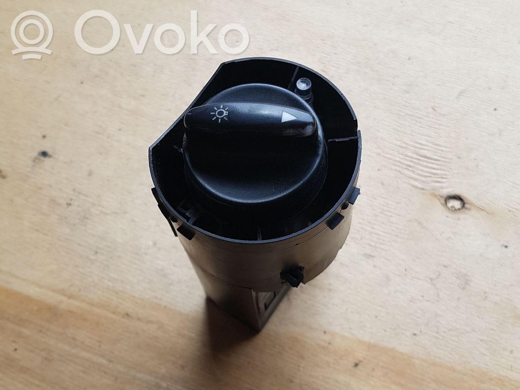 Interruptor de luz   4B1941531C,04052403