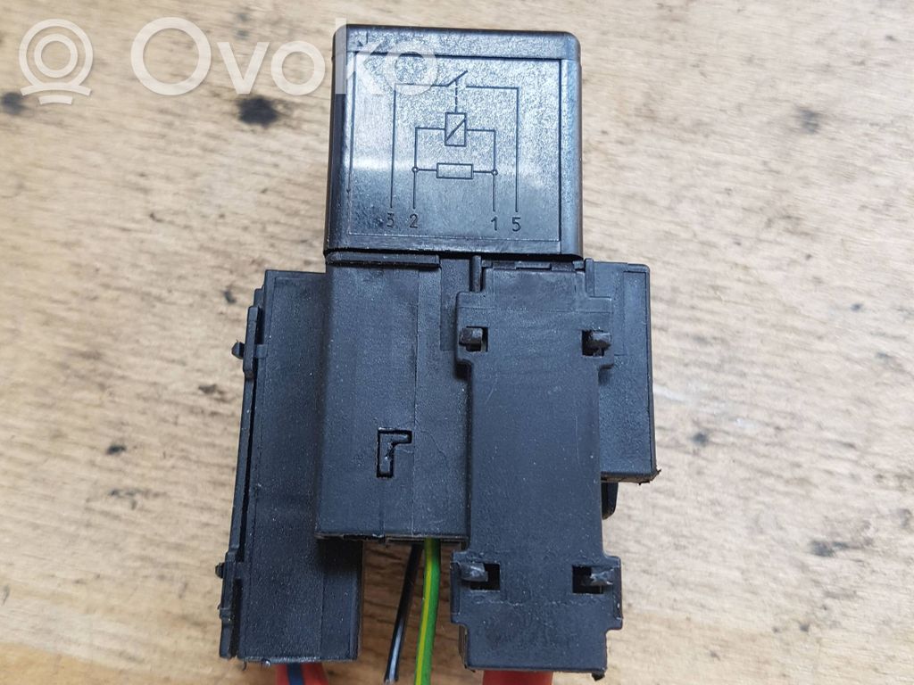 Other relay   8350358,6136