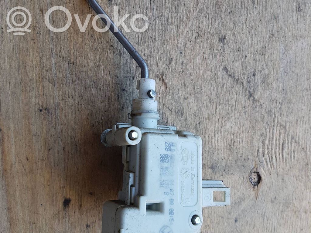 Audi A4 S4 B5 8D Motor închidere centralizată 