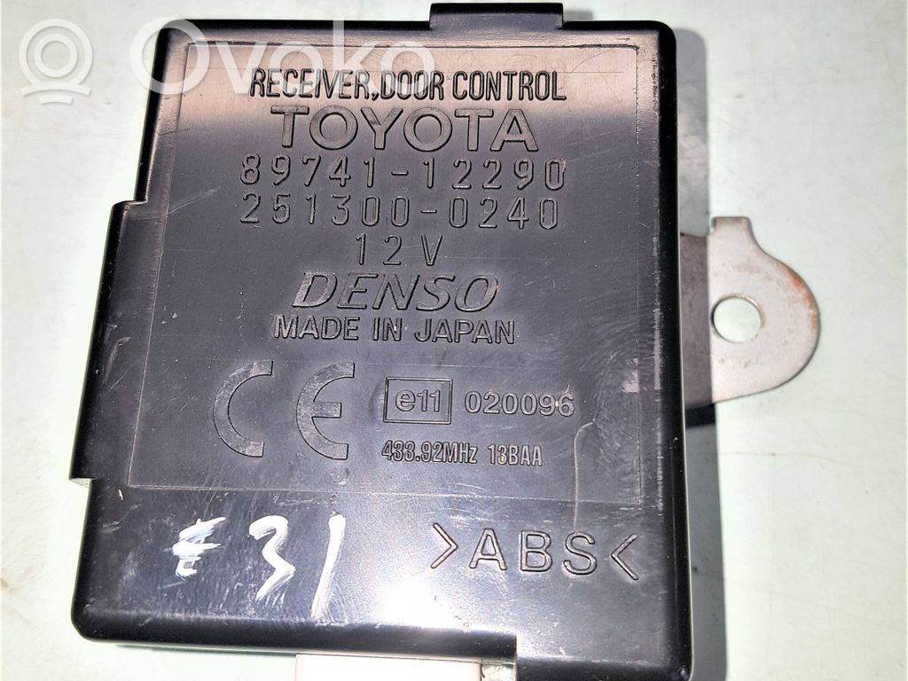 Toyota Corolla E120 E130 Sterownik / Moduł drzwi 