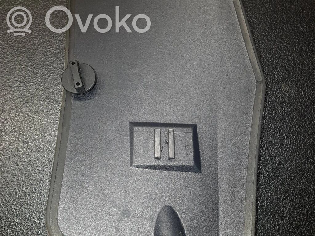Other trunk/boot trim element   8230959