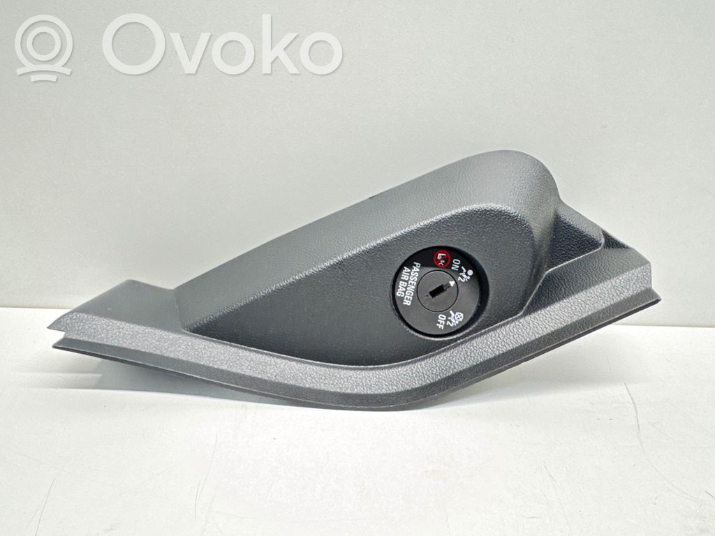 Opel Astra J Moldura del extremo lateral de panel 