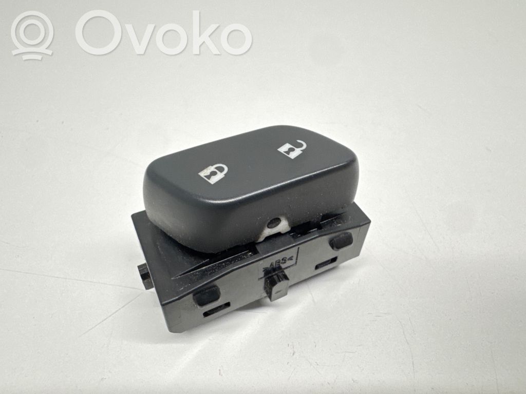 Opel Insignia A Central locking switch button 