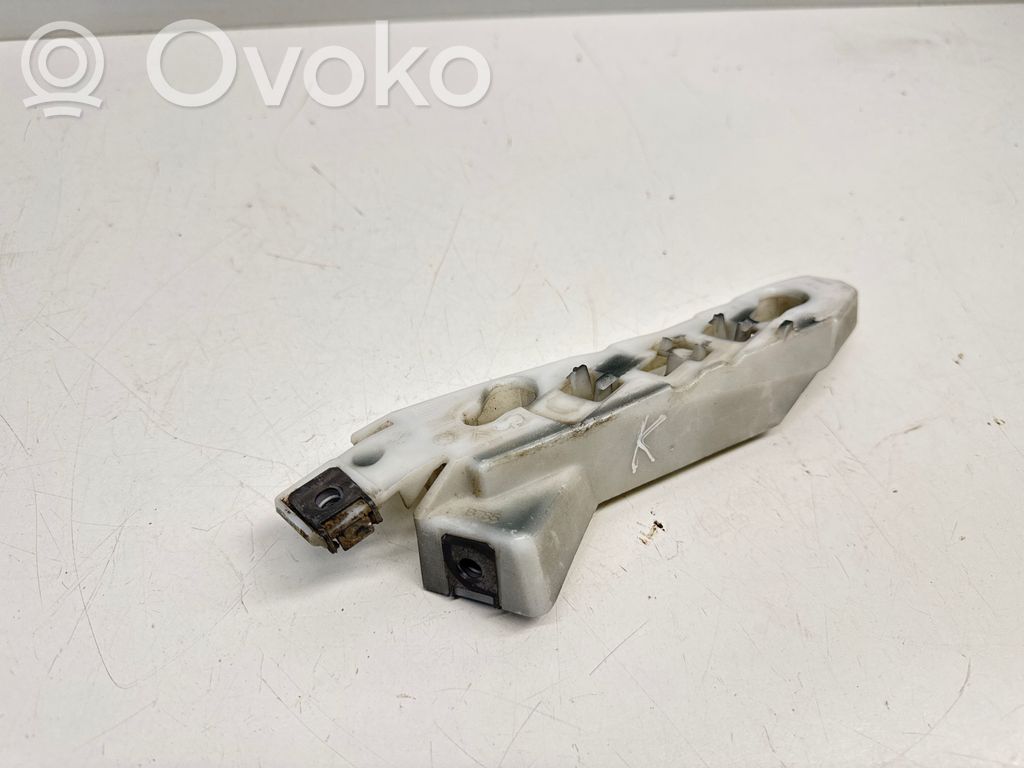 Uchwyt / Mocowanie zderzaka przedniego   031360,B785