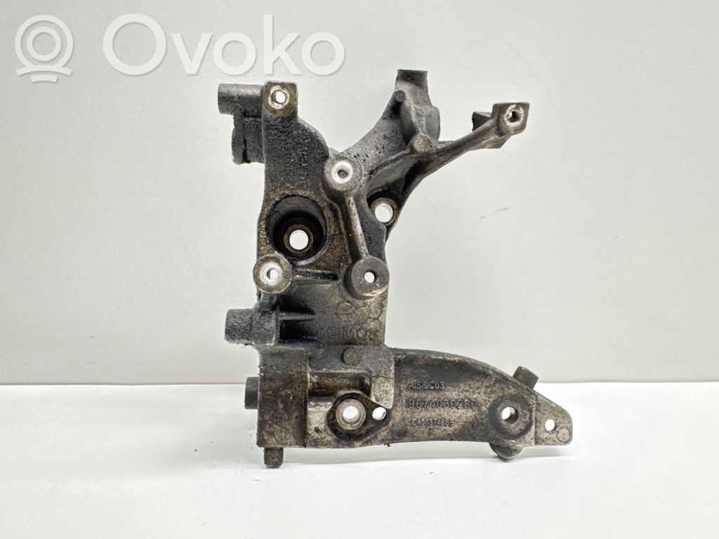 Engine mounting bracket   9674030280,C4003746SE