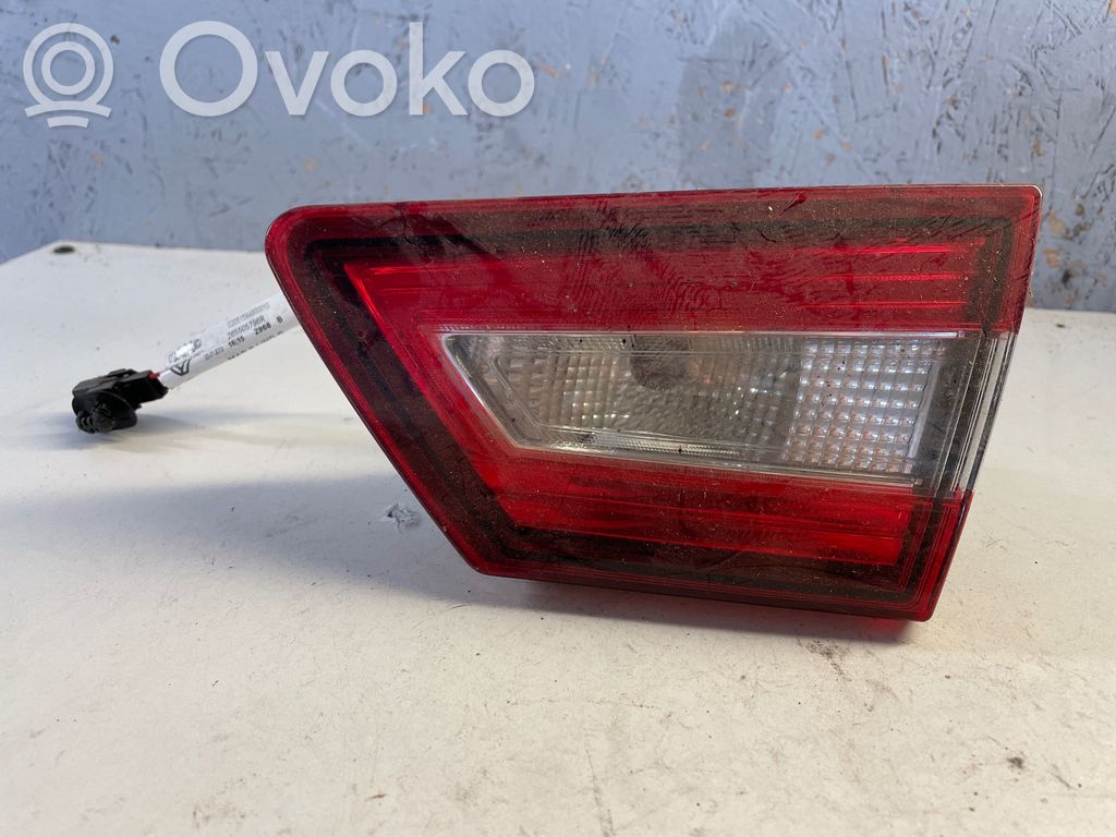 Renault Clio IV Rear/tail lights 