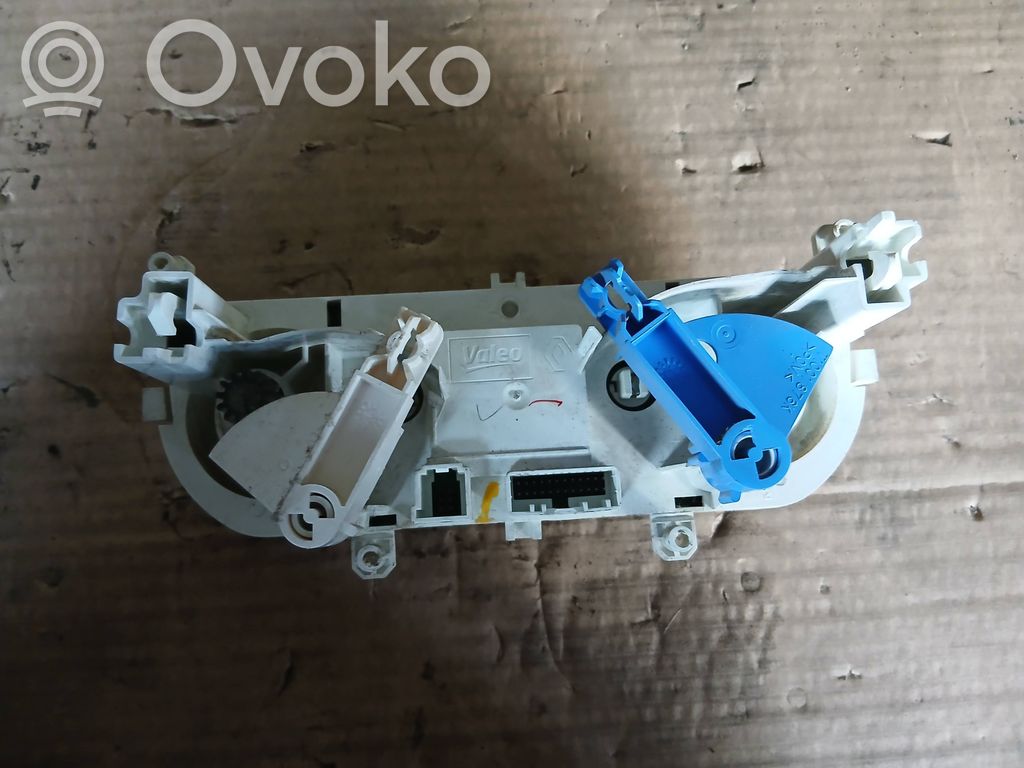 Renault Clio IV Interior fan control switch 
