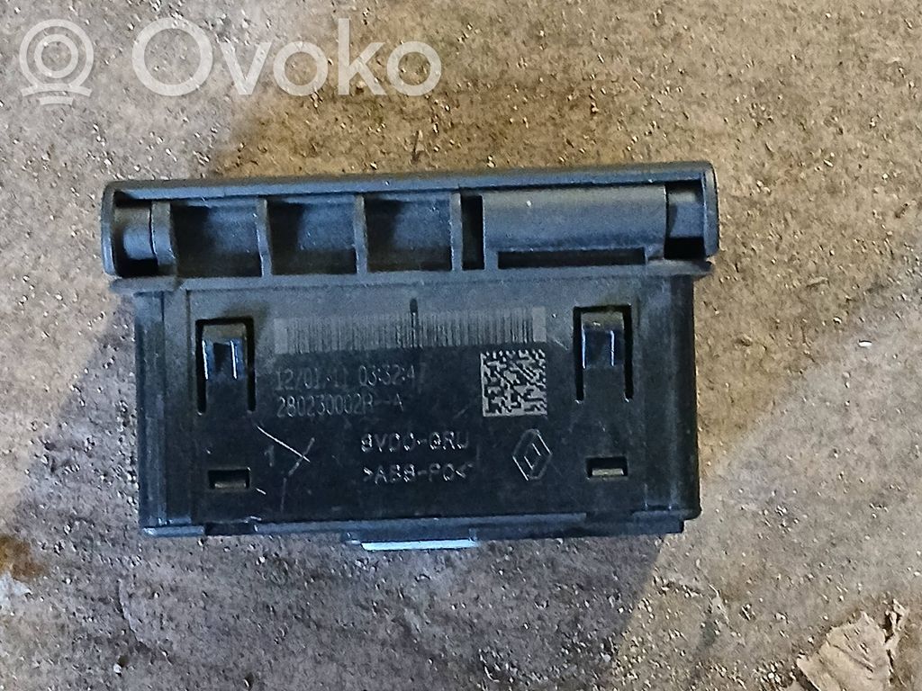 Renault Megane III Enchufe conector USB 