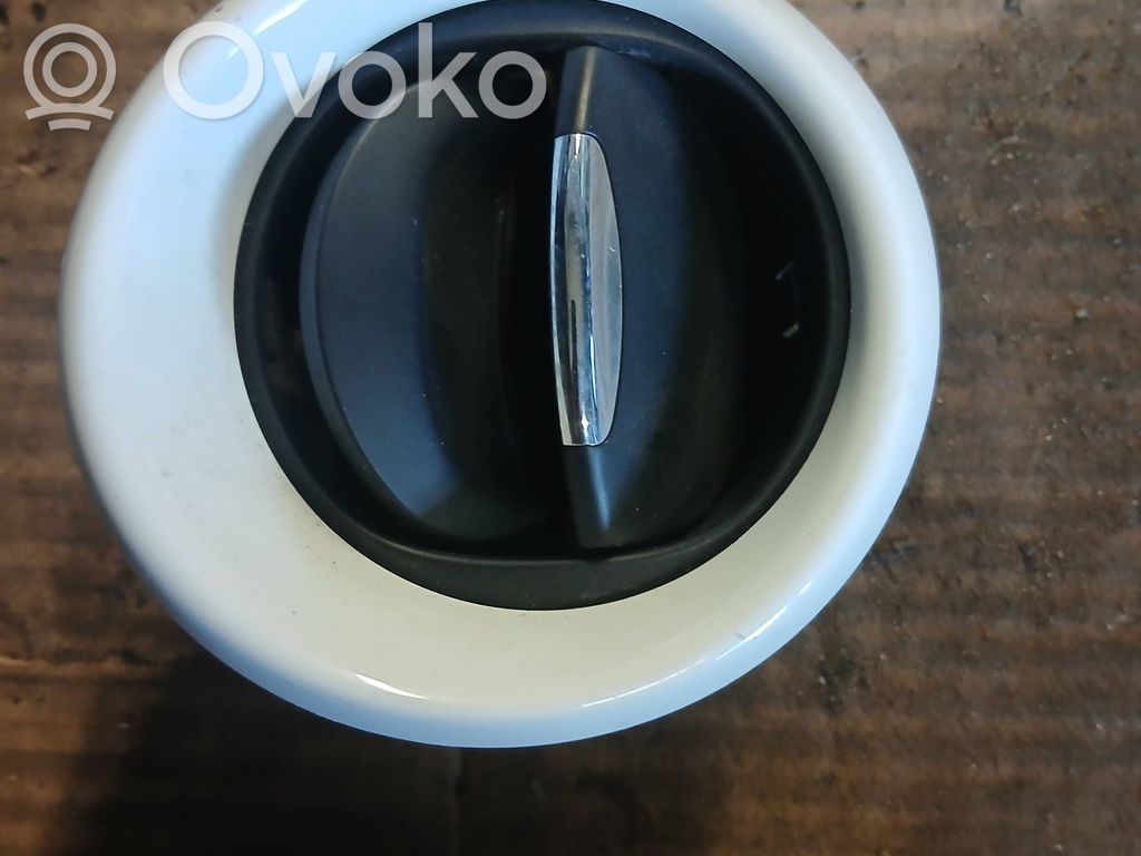 Renault Zoe Boczna kratka nawiewu deski rozdzielczej 