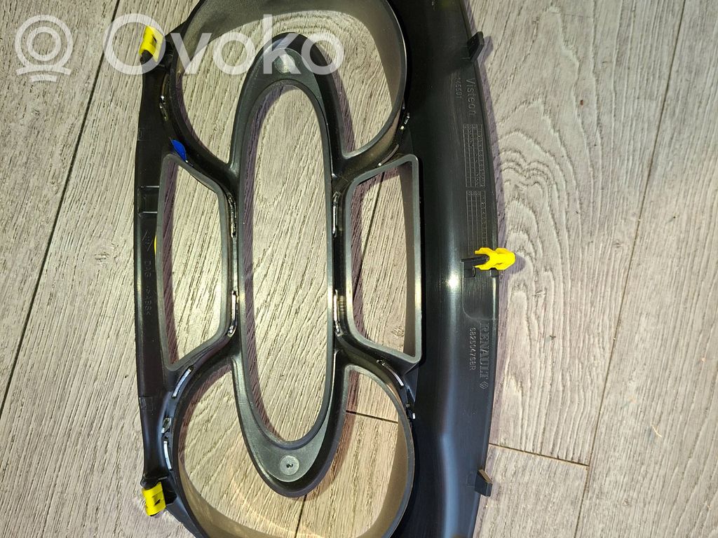 Renault Captur Dashboard trim 