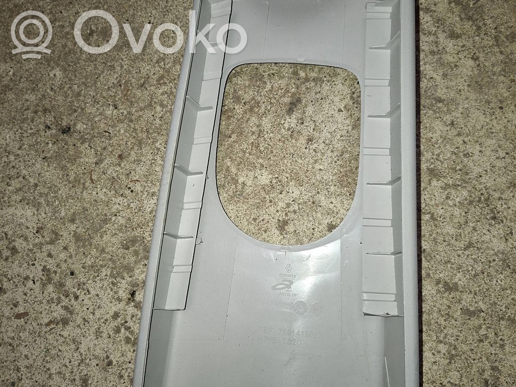 Osłona górna słupka / B   769141568R,080192