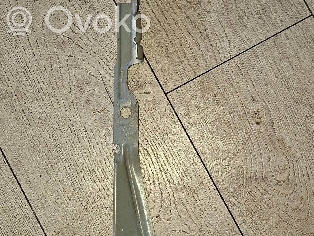 Renault Talisman Fender mounting bracket 