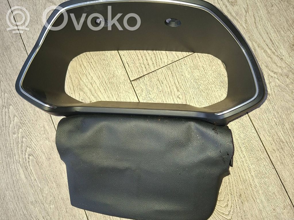 Renault Captur II Dashboard trim 