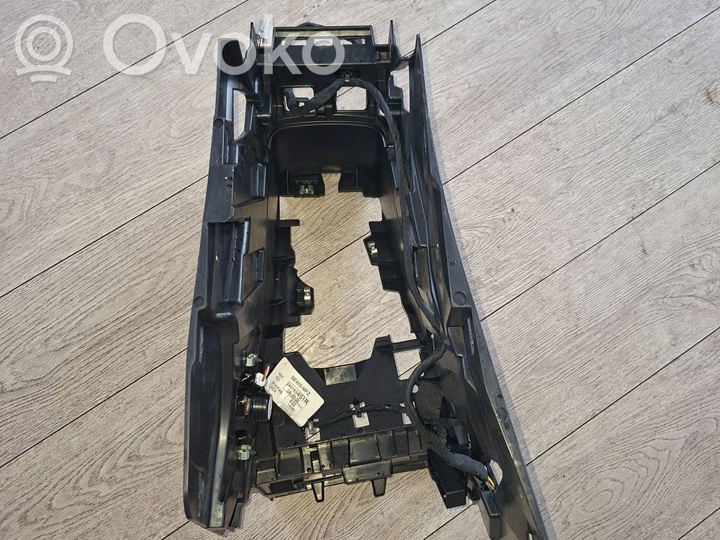 Renault Captur II Keskikonsoli 
