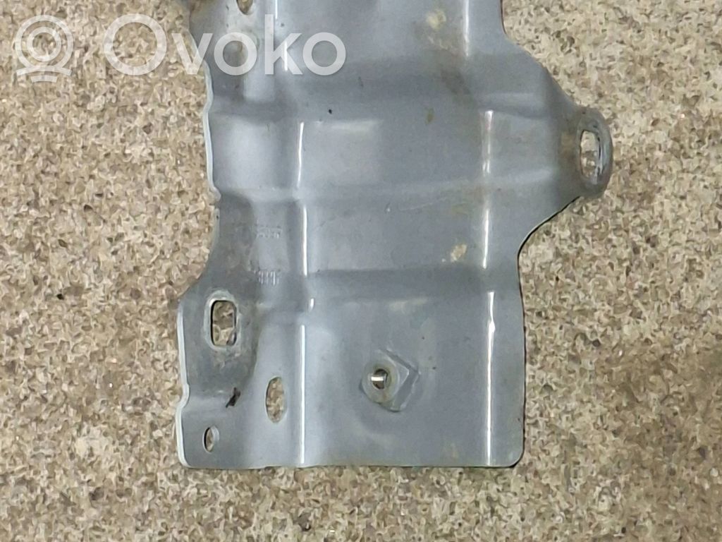 Renault Clio V Lokasuojan kannake 