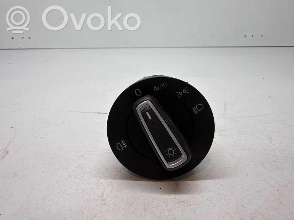 Volkswagen Golf VII Light switch 