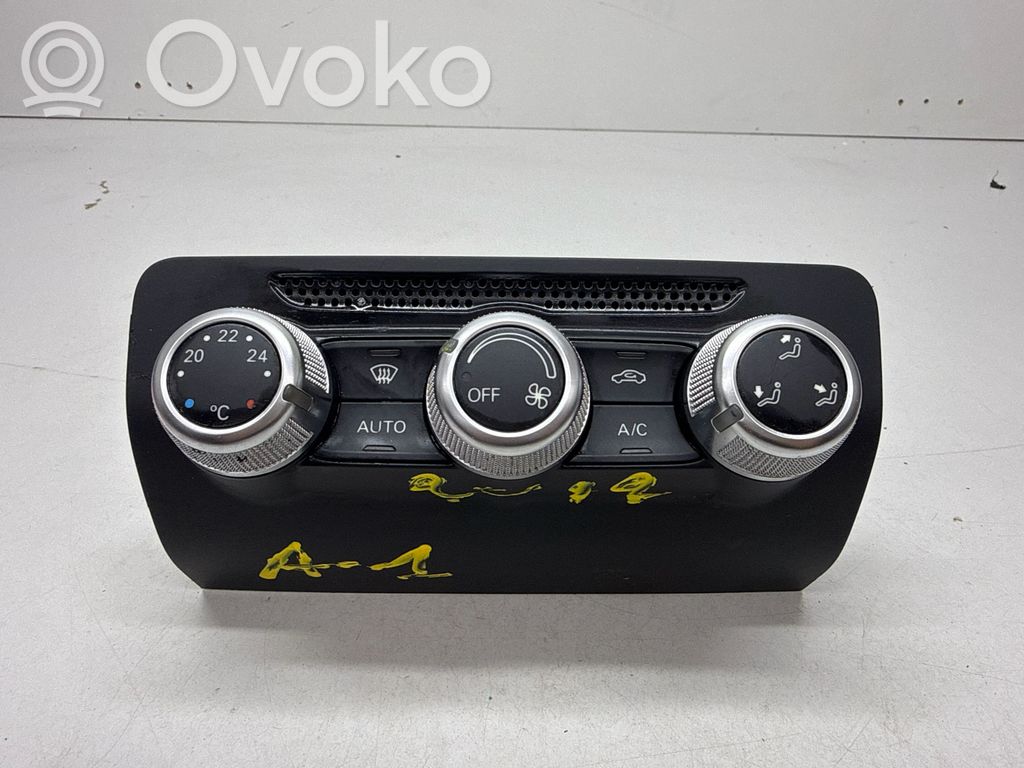 Audi A1 Climate control unit 