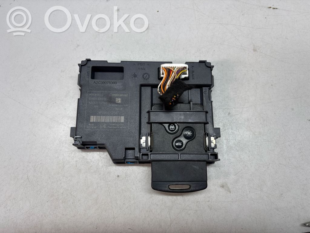 Renault Clio IV Ignition lock 