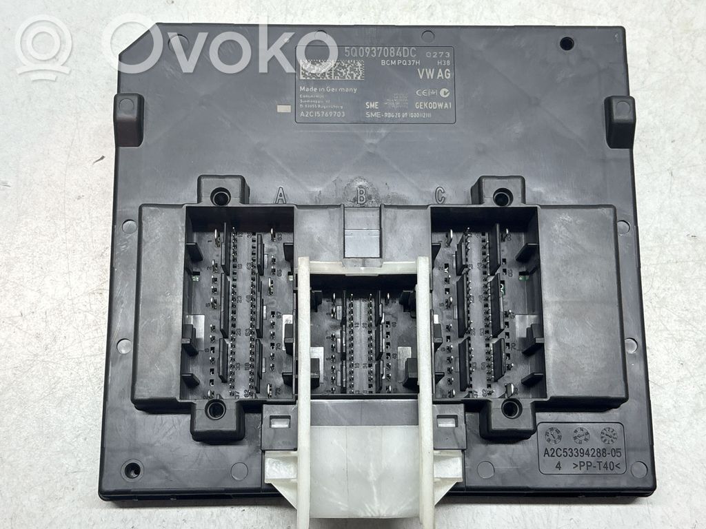 Mukavuusmoduuli   BCMPQ37H,5Q0937084DC,A2C15769703