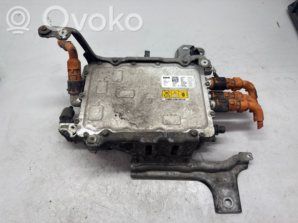 BMW X2 F39 Battery charger (optional) 